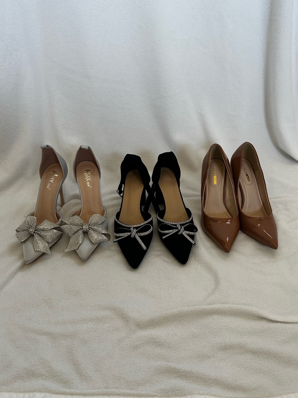 Three Pointed Toe Heel Pumps